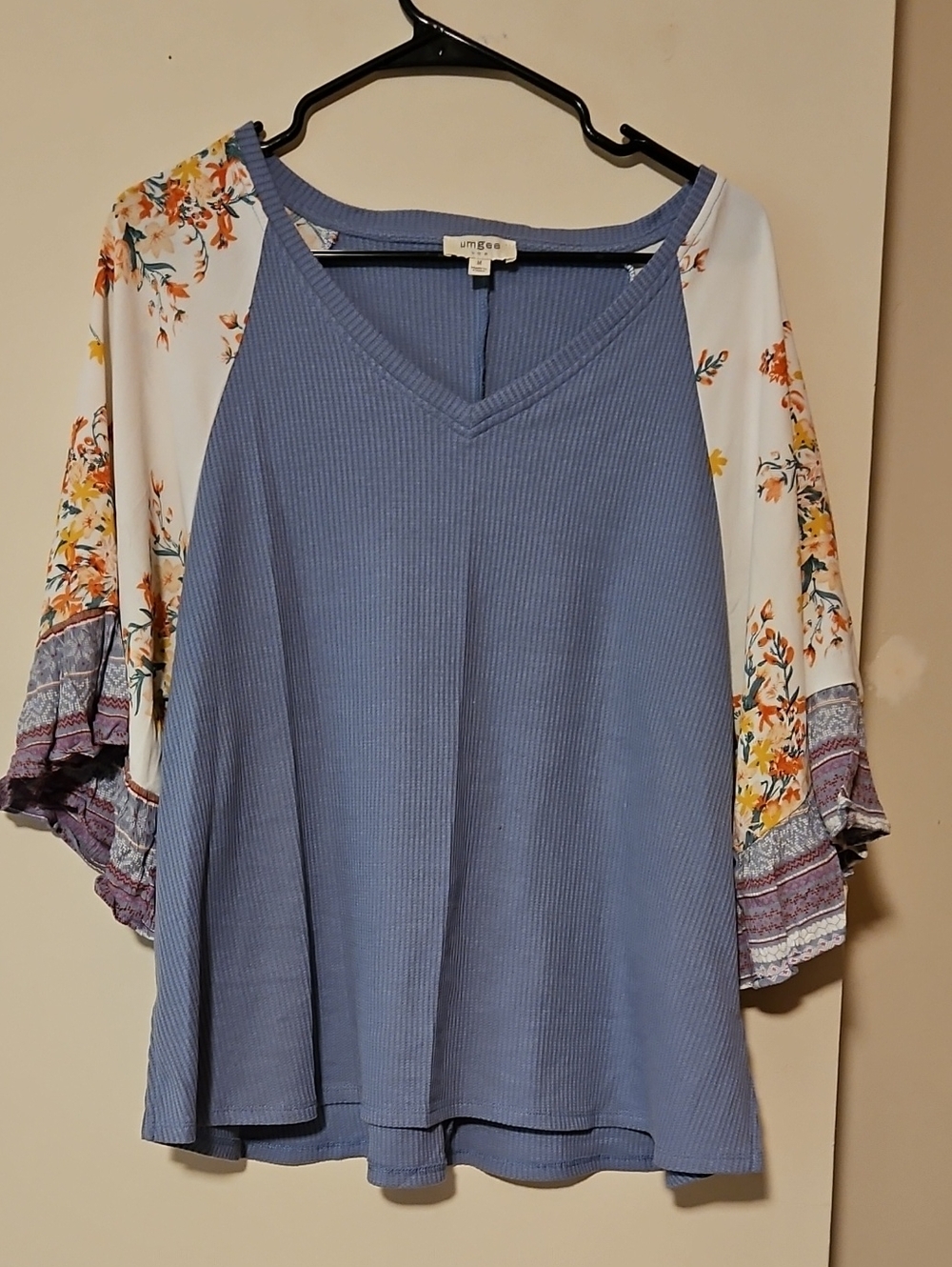 Umgee Dusty Blue Ribbed V-Neck Top with Cream Floral Balloon Sleeves